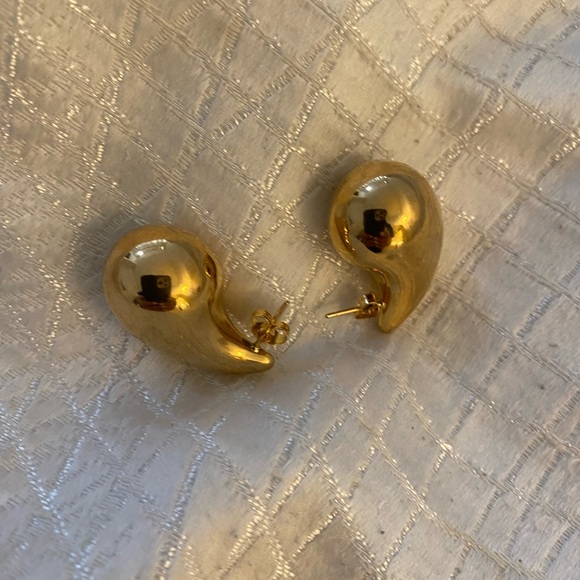 18K GOLD WATER DROP EARRINGS - Picture 5 of 9